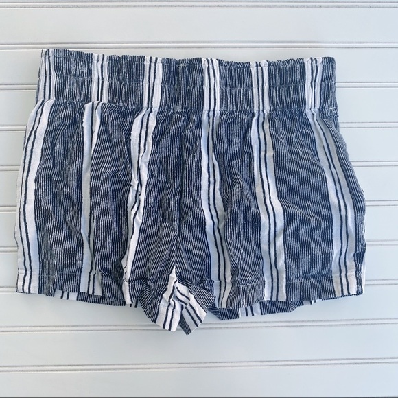 Striped linen Shorts Size Medium - Picture 1 of 10
